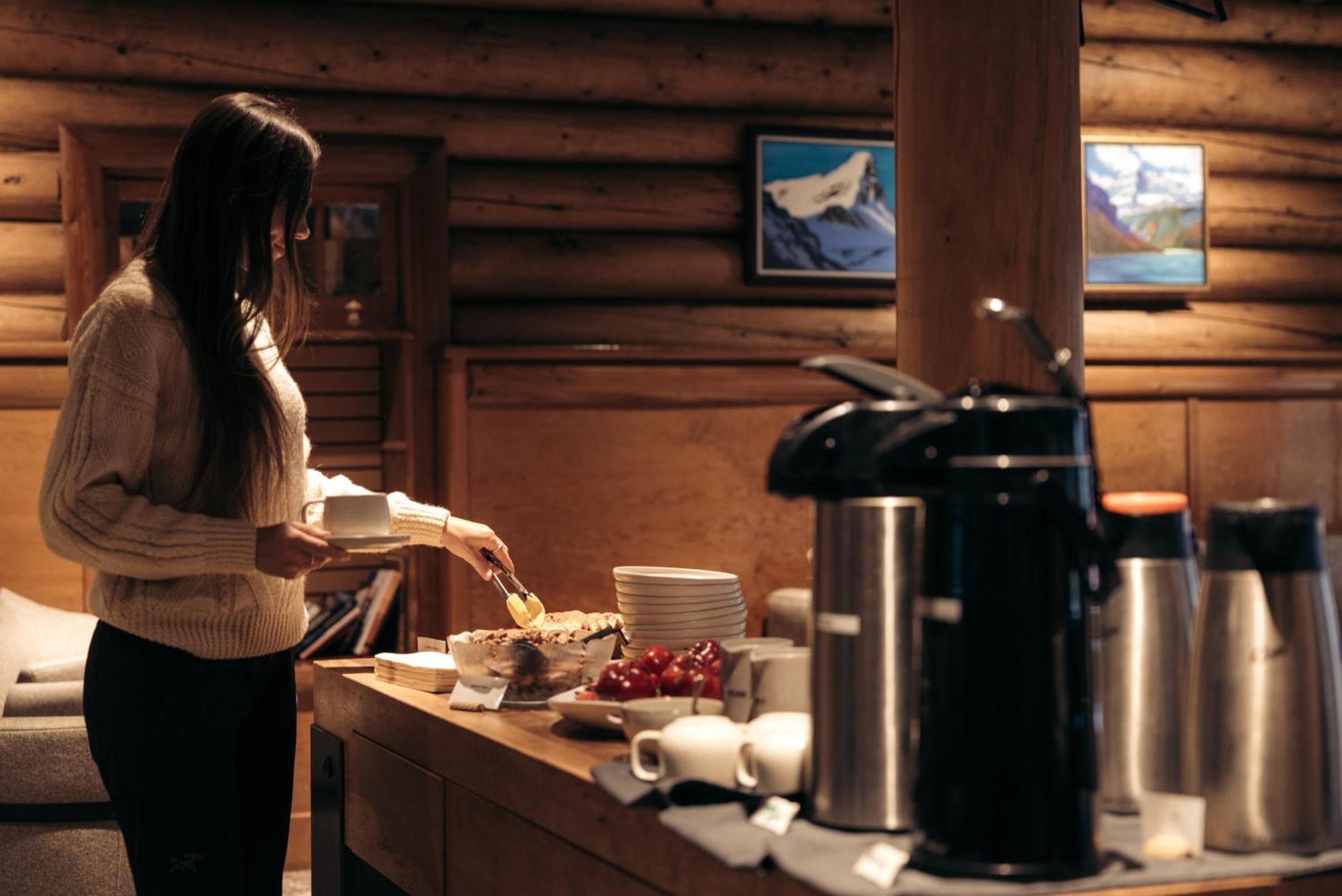 The Lodge At Bow Lake Lake Louise Esterno foto